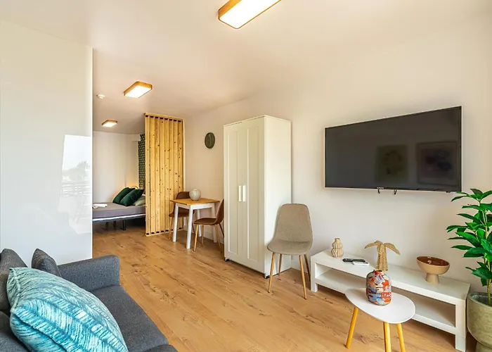 Luxury 2 Ocean View Wifi Free Апартаменты